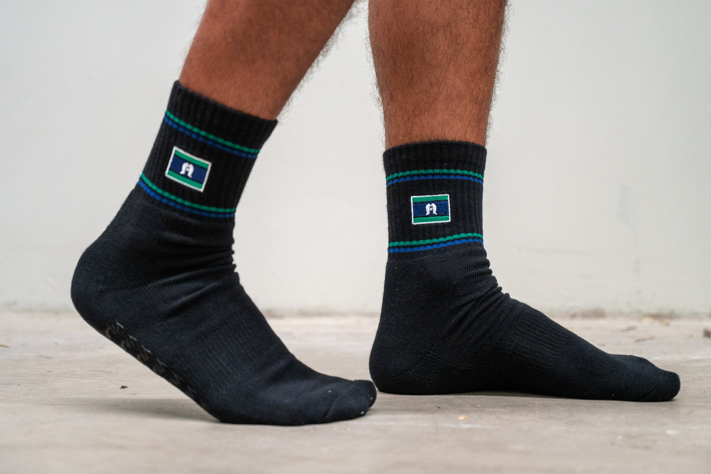 Torres Strait Island - Black Socks Grip Unisex